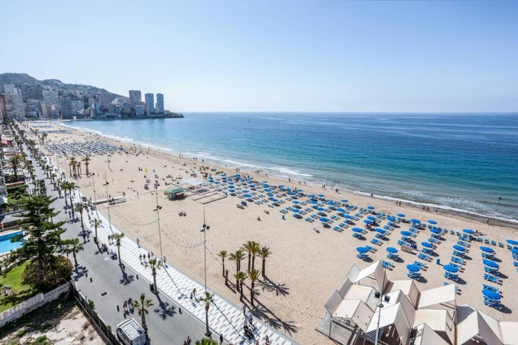Levante Beach Front Of The Sea Estacha Benidorm Eksteriør bilde